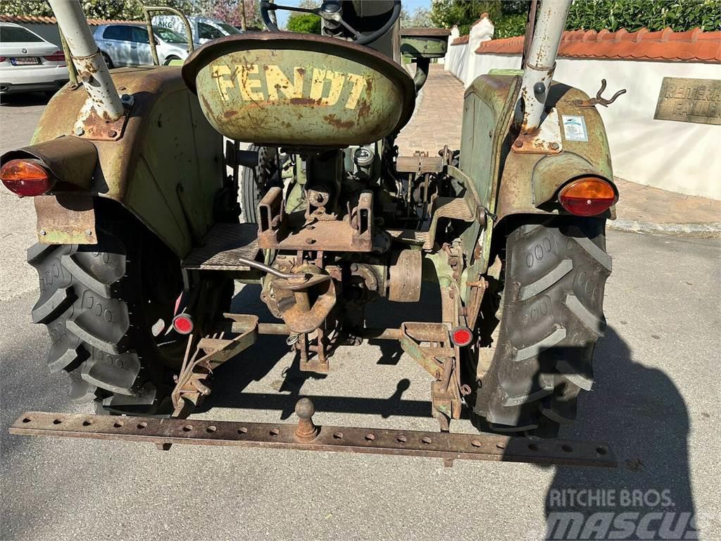 FENDT Fix 1 Traktor Трактори