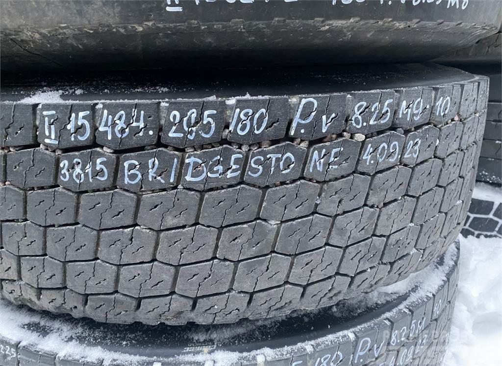 Bridgestone B12B Шини