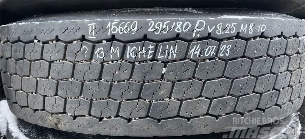 Michelin B12B Шини