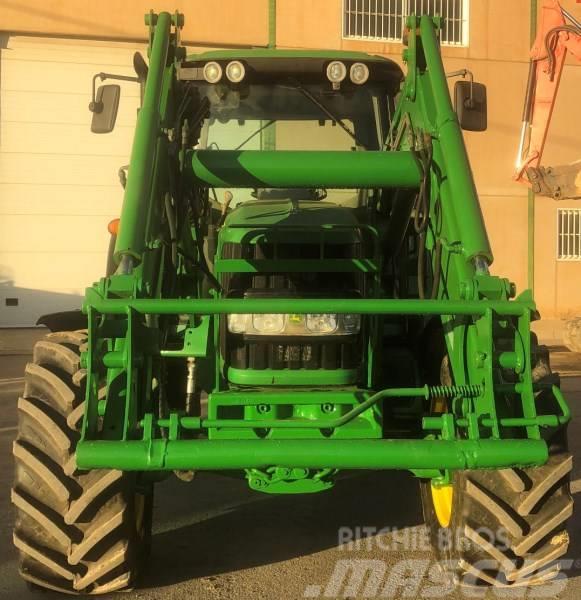 John Deere 6430 Premium Трактори