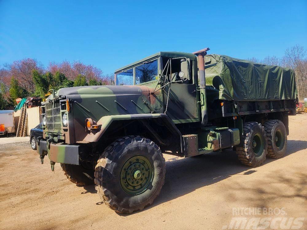 BMY M925A2 Фургони