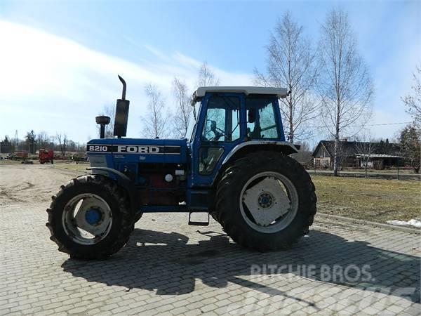 Ford 8210 Трактори