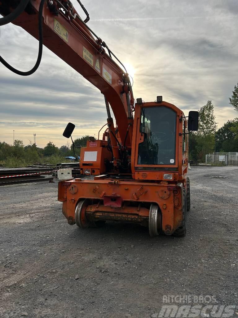 CASE 788 Rail Road excavator Обладнання для залізних доріг