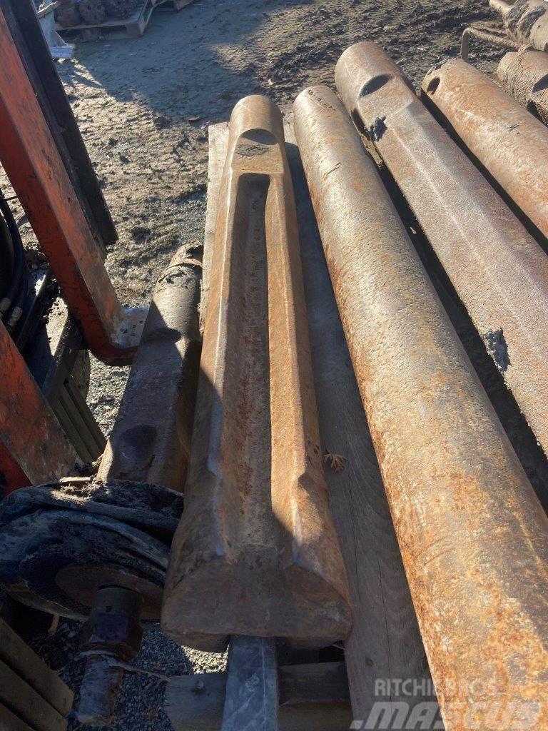  Aftermarket 5.75” x 44” Cable Tool Drilling Chisel Комплектуючі і запасні частини для пальового обладнання