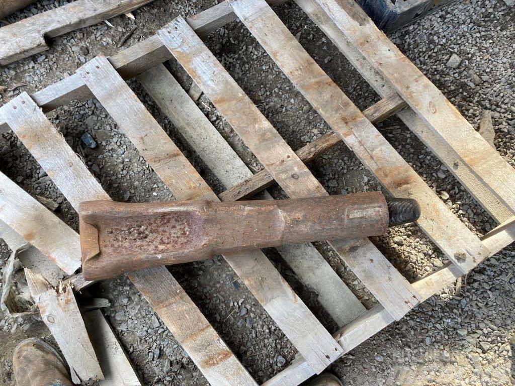  Aftermarket 7-3/4” x 29 Cable Tool Drilling Chisel Комплектуючі і запасні частини для пальового обладнання