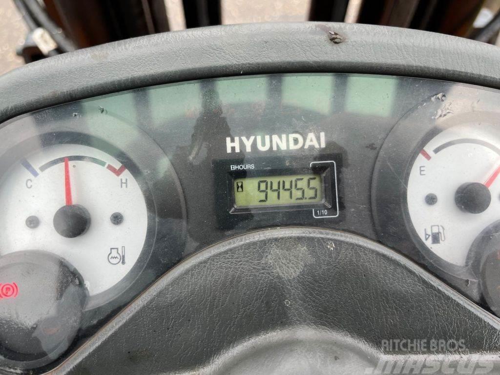 Hyundai 30D-7E Дизельні навантажувачі