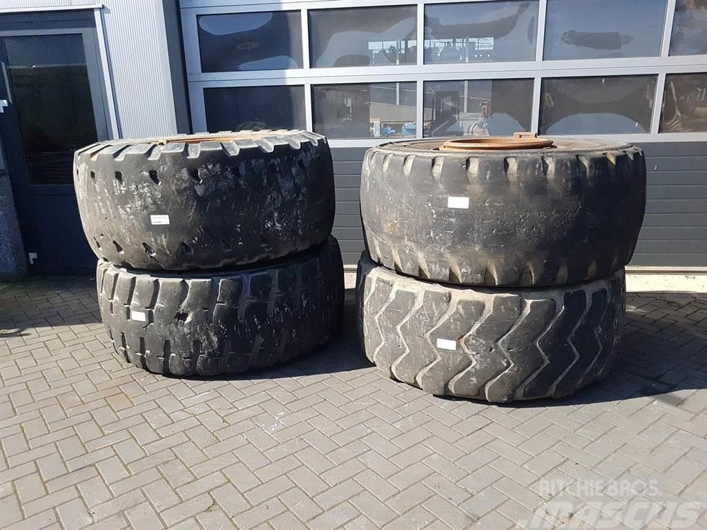 CASE 921C-Michelin 26.5R25-Tire/Reifen/Band Шини