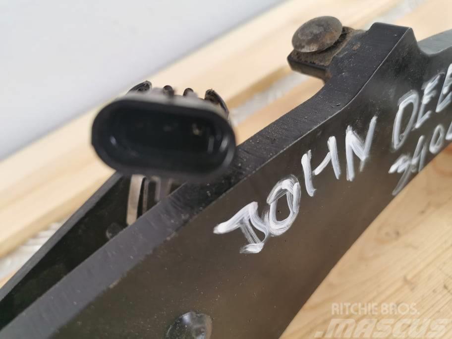 John Deere 3200 brake pedal Гальма
