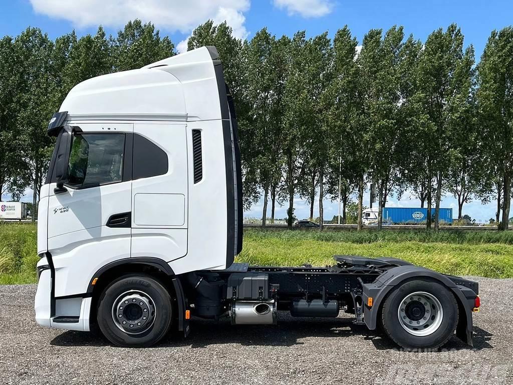 Iveco S-WAY AS440S43T/P AT Tractor Head (8 units) Тягачі