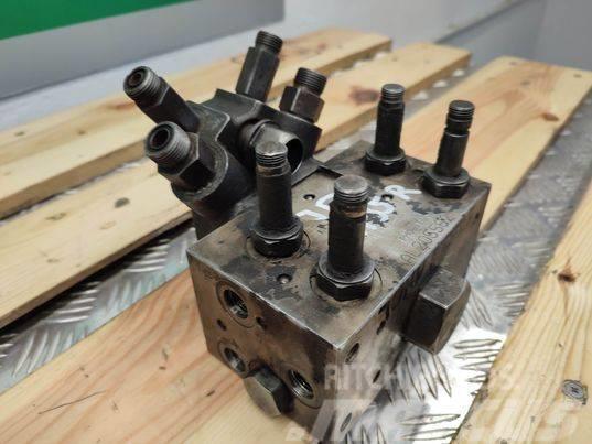 John Deere 6135R (AL205562) hydraulic valve Гідравліка