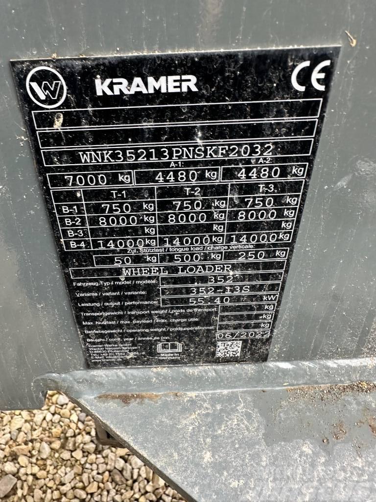 Kramer 8105 Фронтальні навантажувачі
