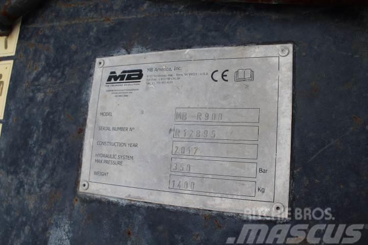MB Crusher MB-900 Фрезерні і шліфувальні верстати
