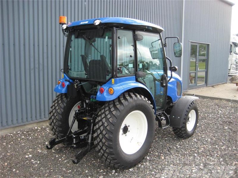New Holland Boomer 55 Frontlift / Front PTO Трактори