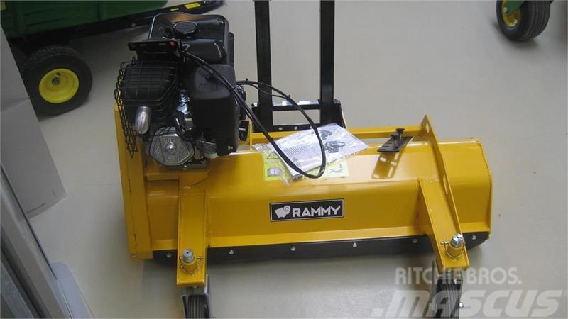  Rammy Flailmower 120 ATV med sideskifte! Самохідні газонокосарки