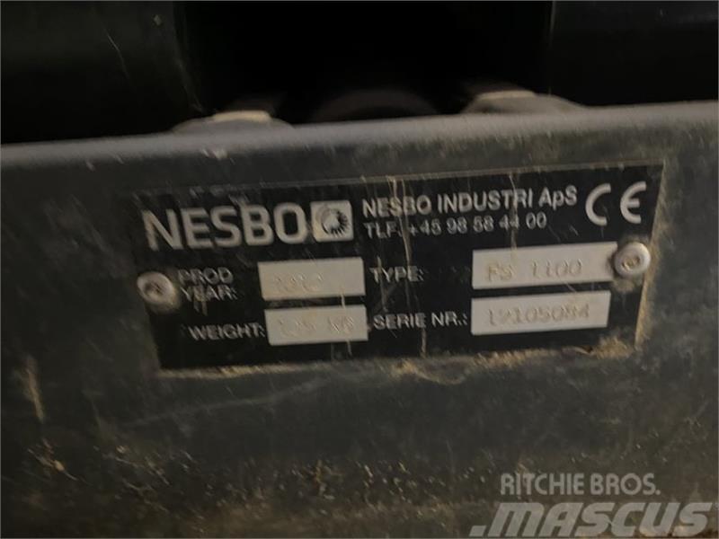 Nesbo FS 1100 Ковші