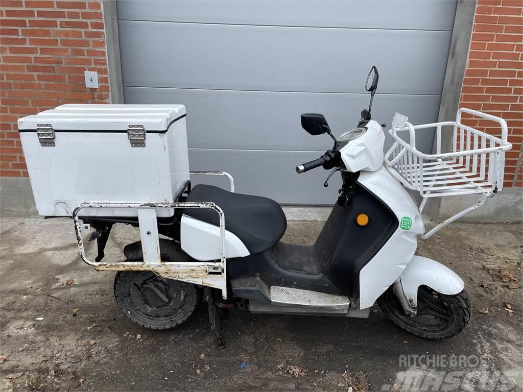  El-scooter DAO V Moto e-max, German Engineering, I Інше обладнання