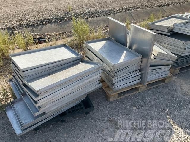  Quantity of Aluminum Trays Інше