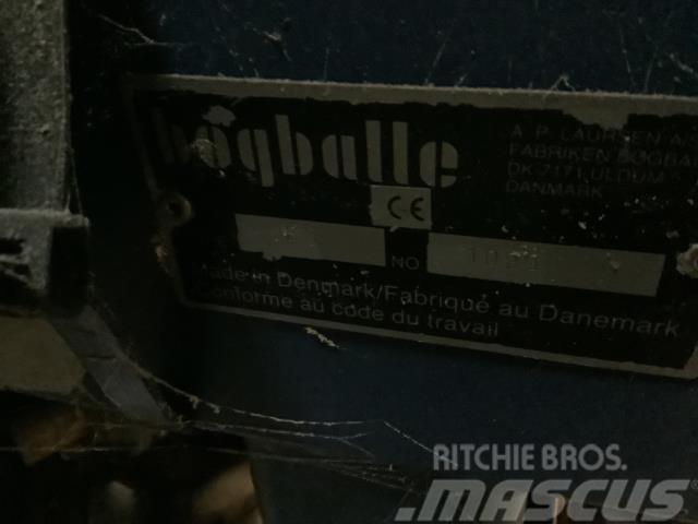 Bogballe EX 1300 M/OVERBYGNIN Розсіювачі гною