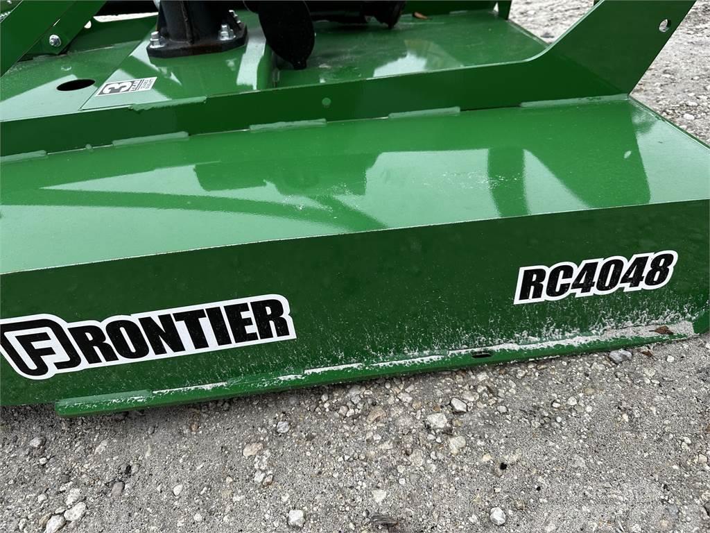 Frontier RC4048 Роздрібнювачі, різаки і розпаковувачі тюків