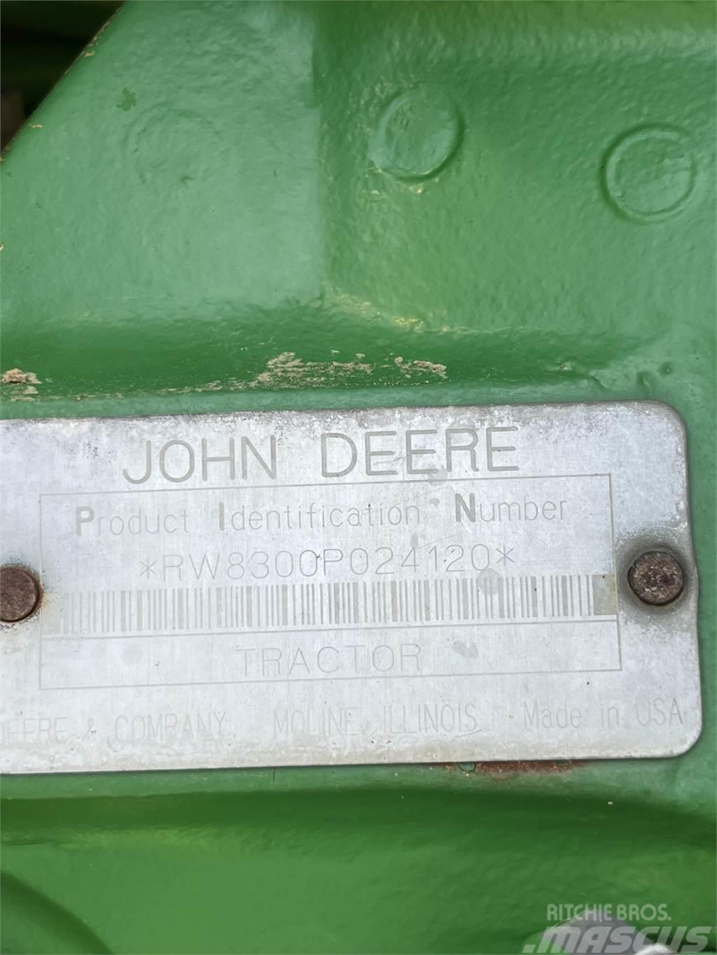 John Deere 8300 Трактори