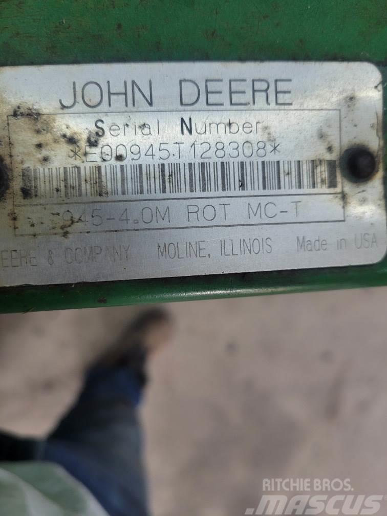 John Deere 945 Косилки-формувачі