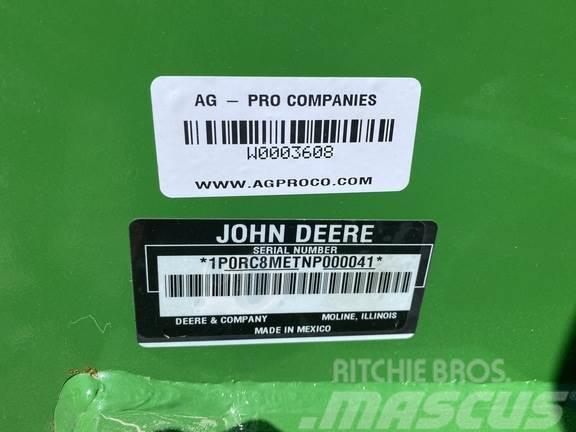 John Deere RC8M Роздрібнювачі, різаки і розпаковувачі тюків