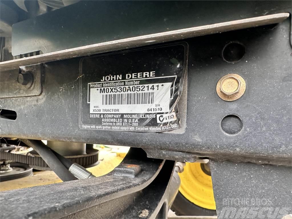 John Deere X530 Трактори