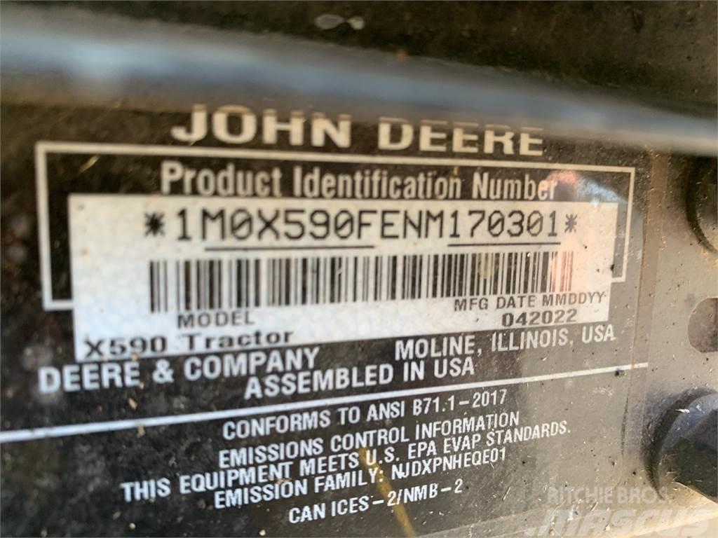 John Deere X590 Трактори