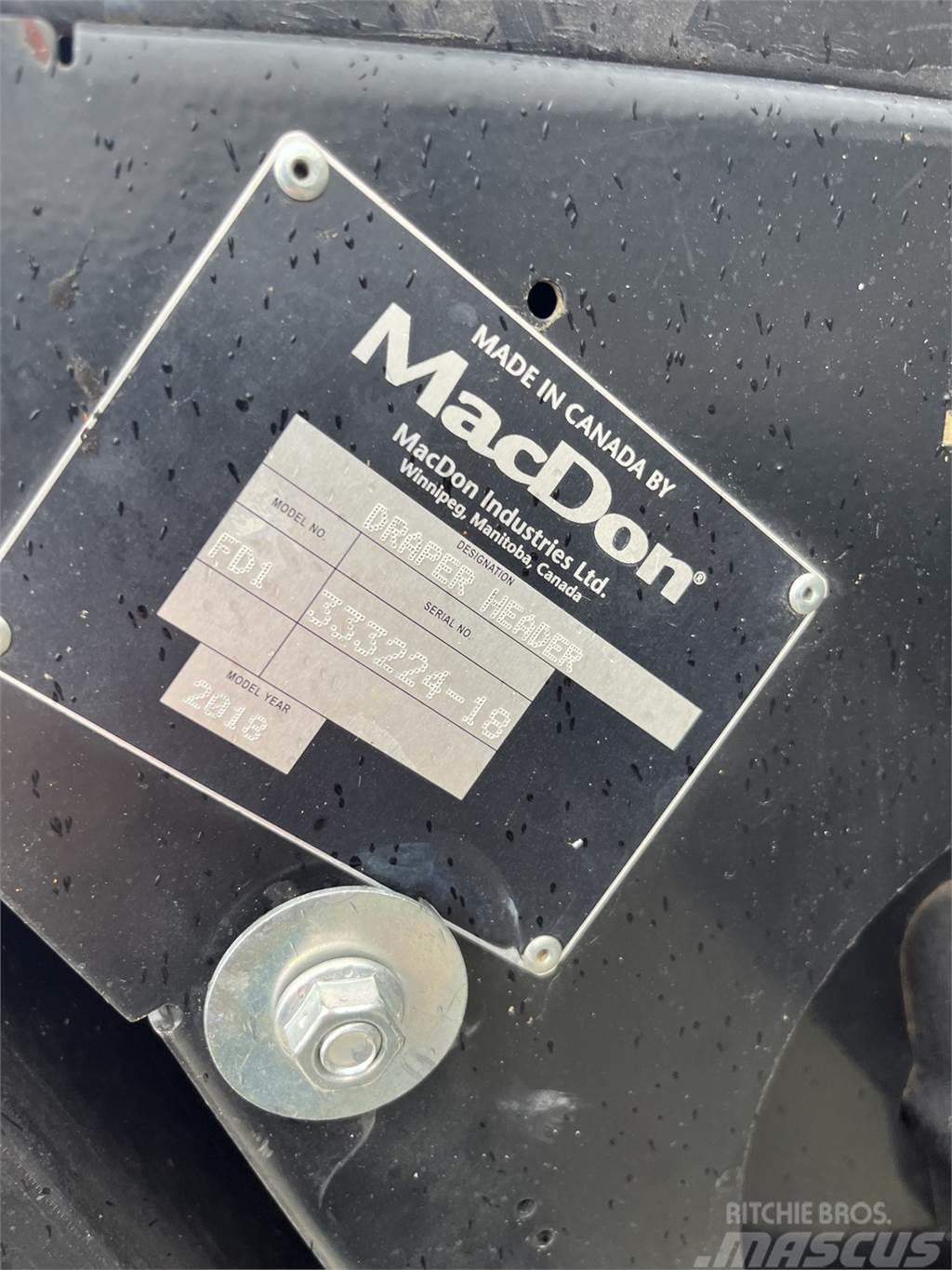 MacDon FD135 Додаткове обладнання для збиральних комбайнів