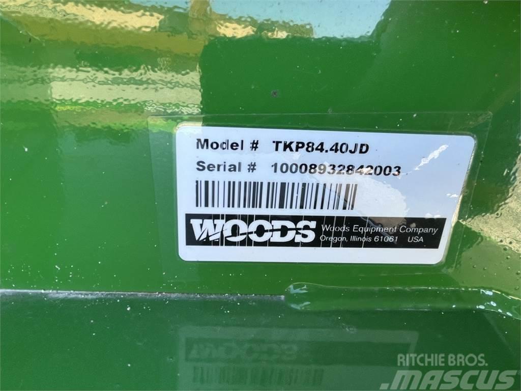 Woods TKP84.40 Самохідні газонокосарки