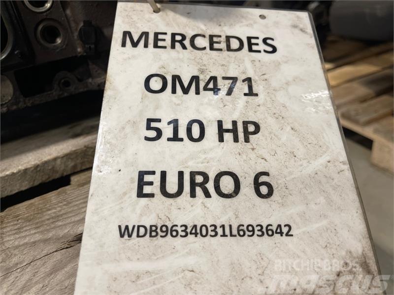 Mercedes-Benz MERCEDES CYLINDERHEAD A4710104220 Двигуни