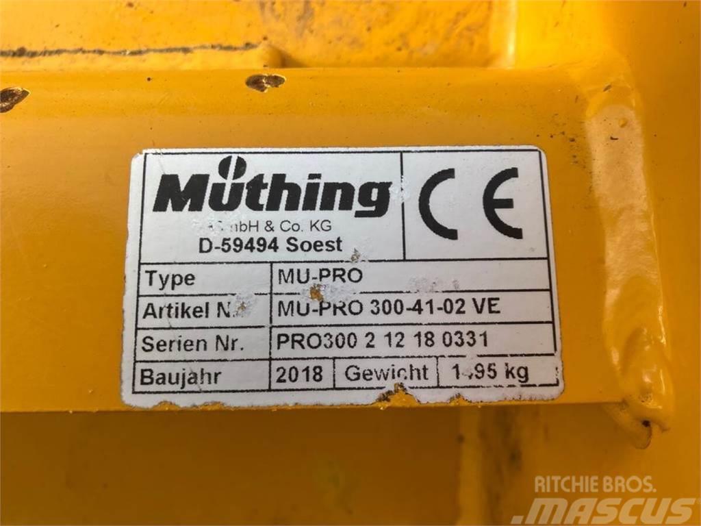 Müthing MU-Pro 300 Газонні і лукові косилки