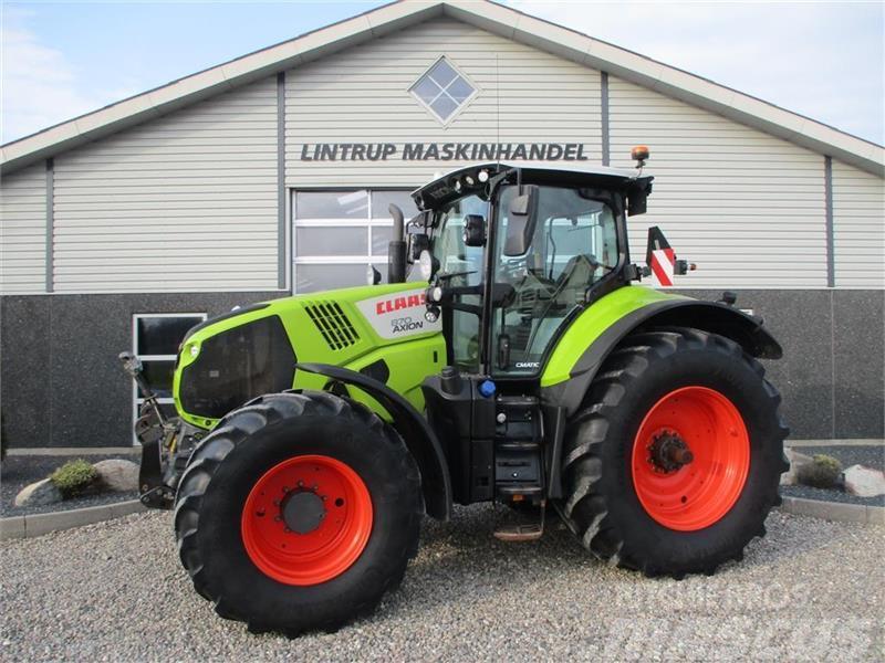 CLAAS AXION 870 CMATIC med frontlift og front PTO, GPS r Трактори