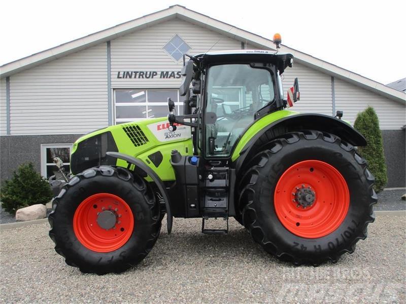 CLAAS AXION 870 CMATIC  med frontlift og front PTO, GPS  Трактори