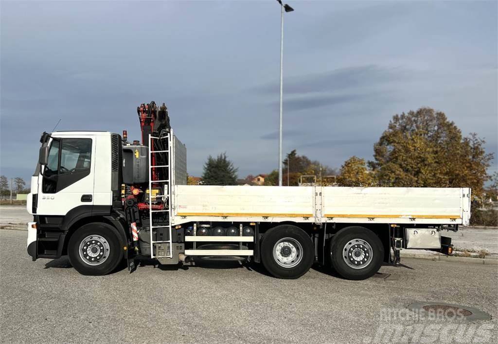 Iveco 350 6X2 Вантажівки / спеціальні