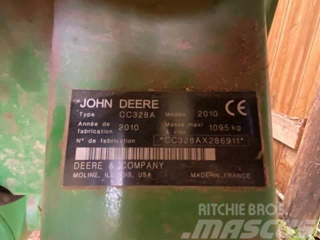 John Deere 328A Косилки-формувачі