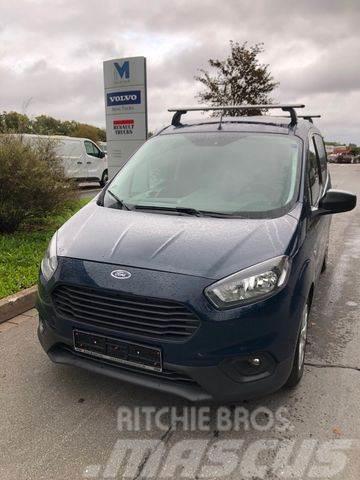 Ford Transit Courier Trend Панельні фургони
