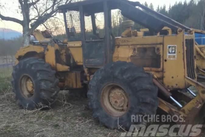 CAT 518 Трельовочні трактора