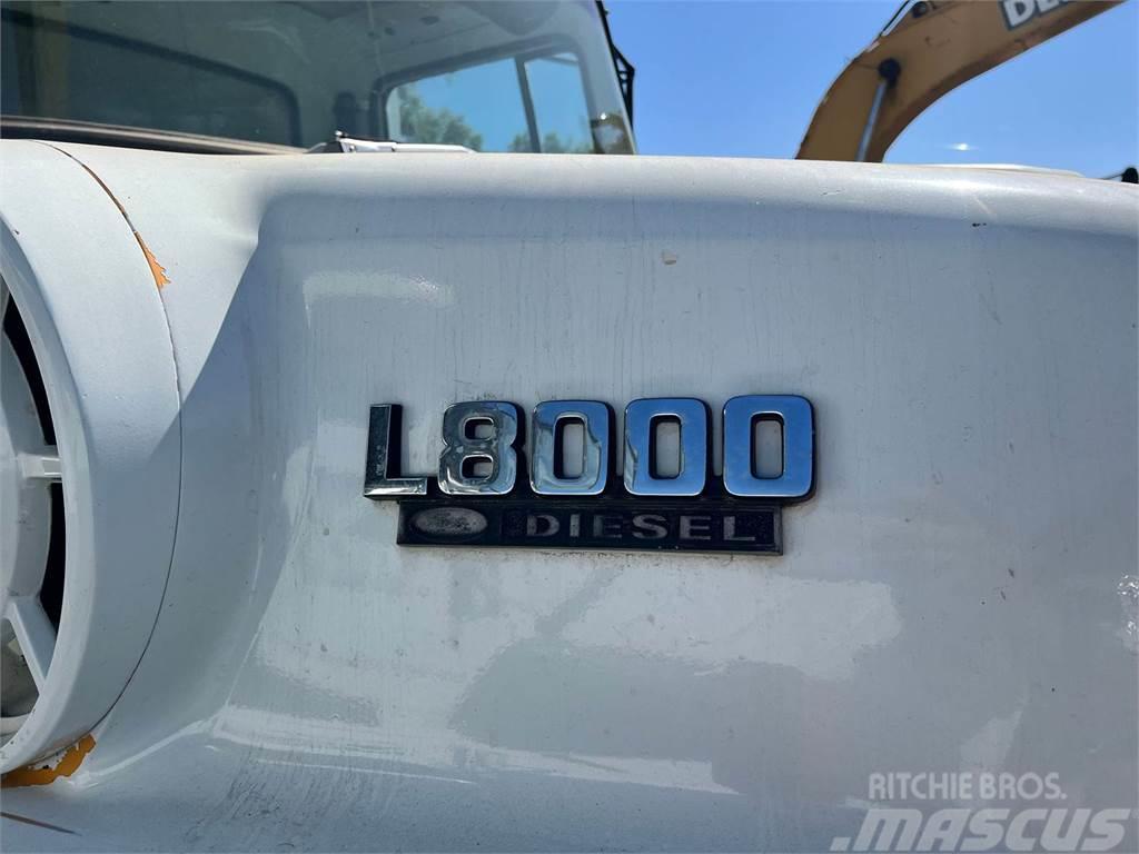 Ford L800 Комбі/Вакуумні вантажівки