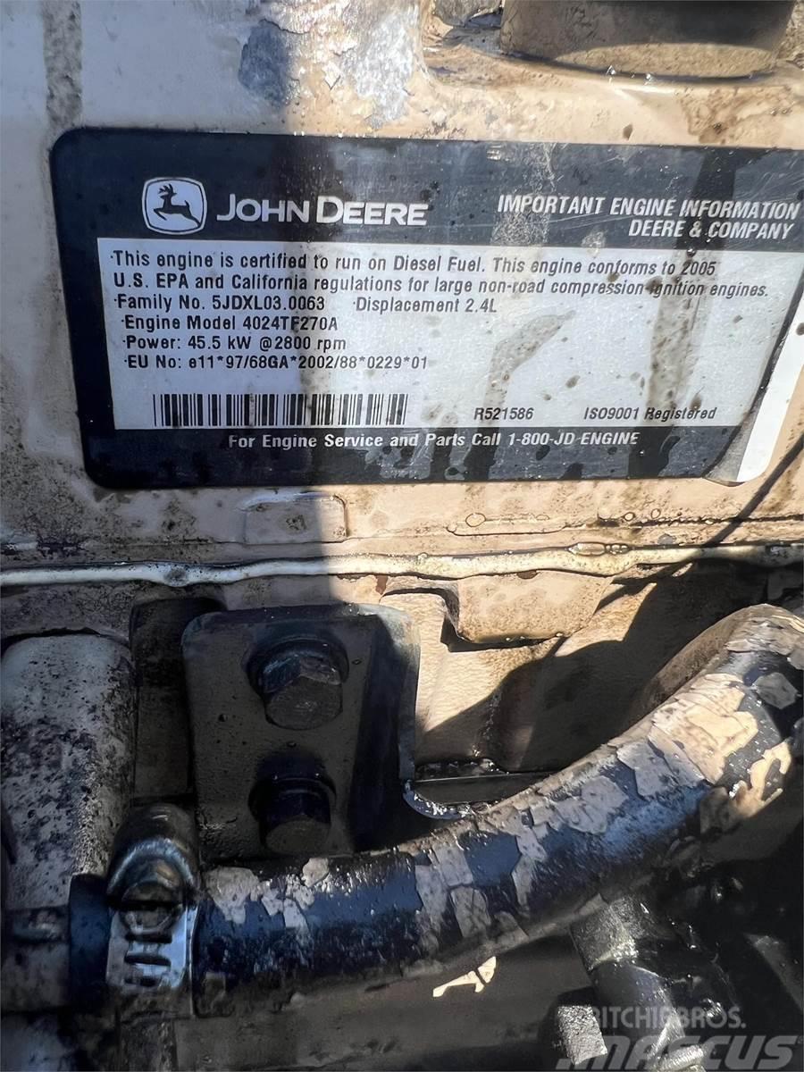 John Deere 4024TF279A Двигуни