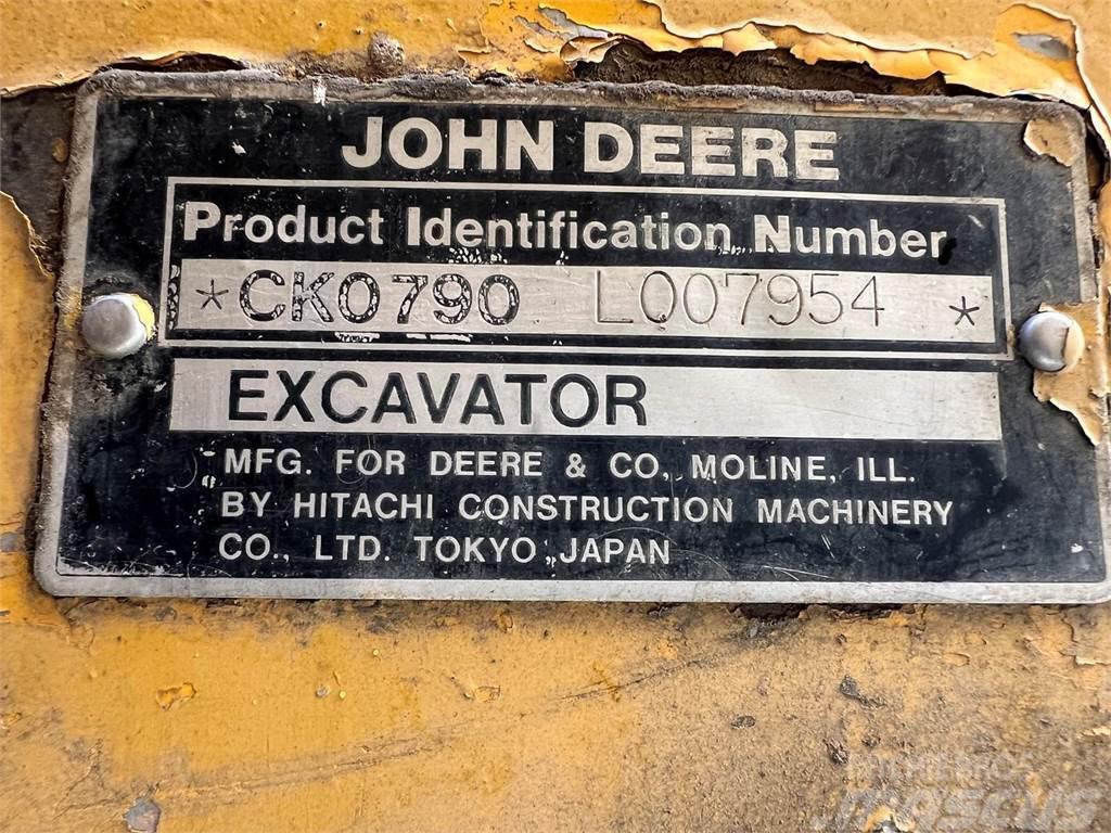 John Deere 790D LC Лісонавантажувачі