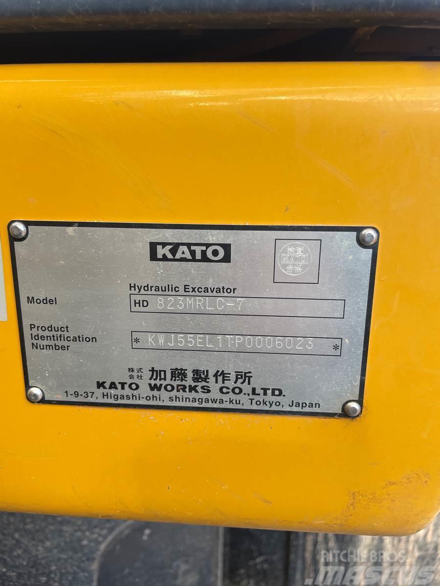 Kato HD823MRLC-7 Гусеничні екскаватори
