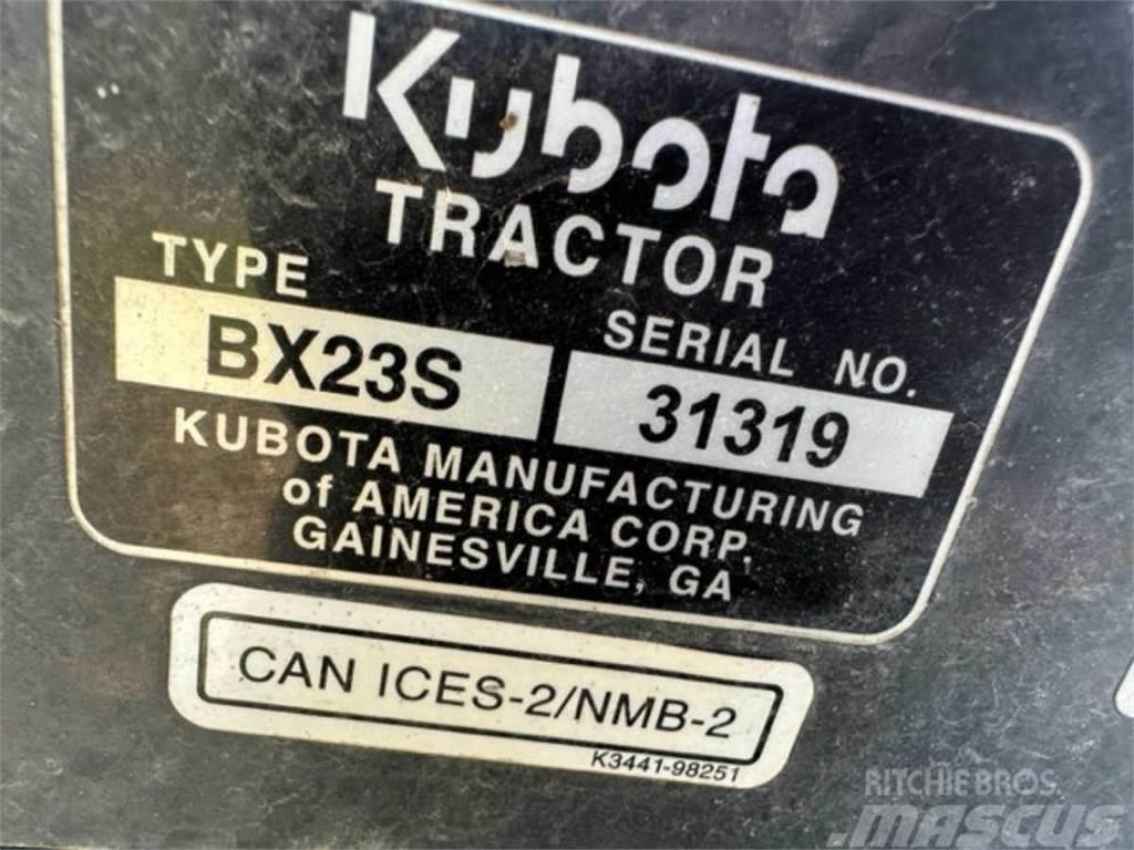 Kubota BX23S 4x4 Фронтальні навантажувачі