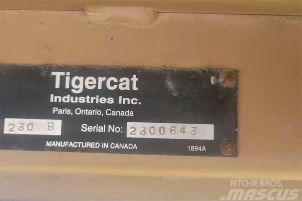 Tigercat 230B Лісонавантажувачі