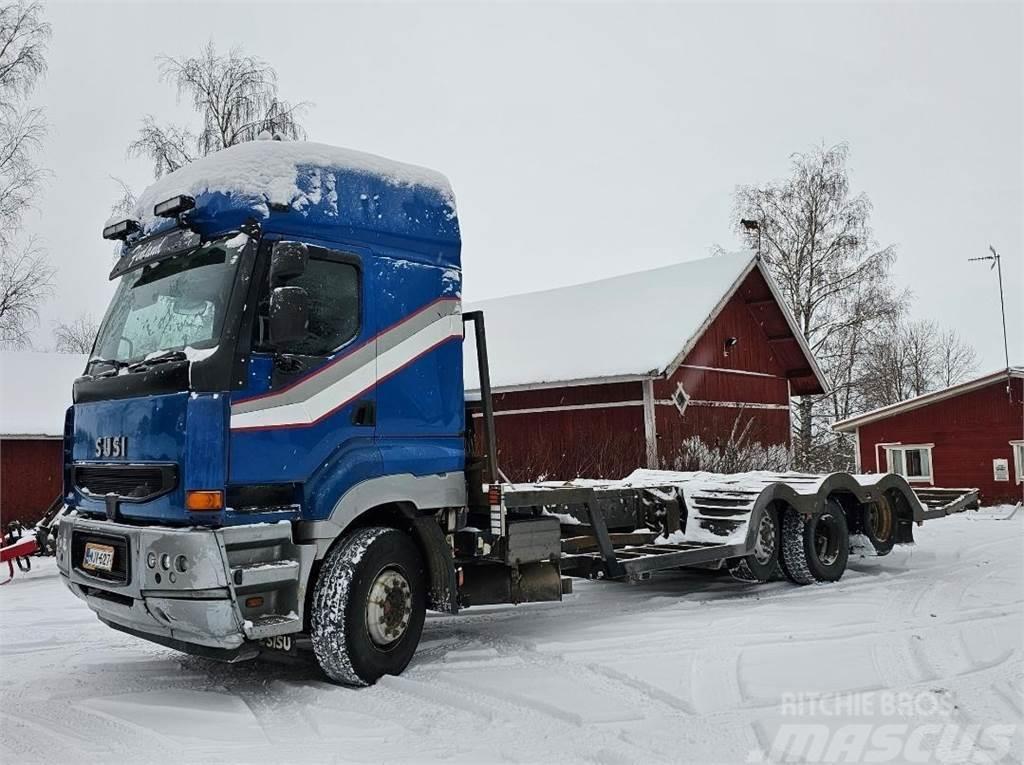 Sisu E11M 8x2 metsäkoneritilä Вантажівки для лісозаготівель