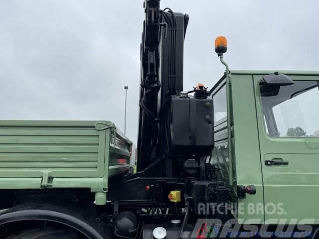 Unimog 437 4x4 mit Hiab Kran + Zapfwelle + AHK 29 t. Вантажівки-платформи/бокове розвантаження