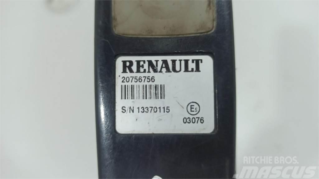 Renault  Шасі