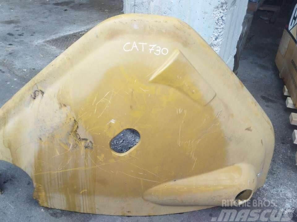 CAT 730 B Кабіна