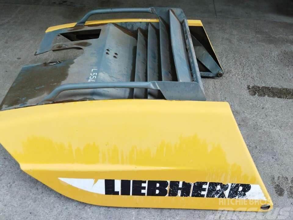 Liebherr L 554 Кабіна