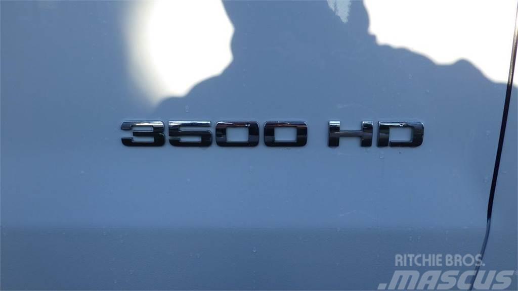 Chevrolet Silverado 3500HD Комунальні автомобілі / автомобілі загального призначення